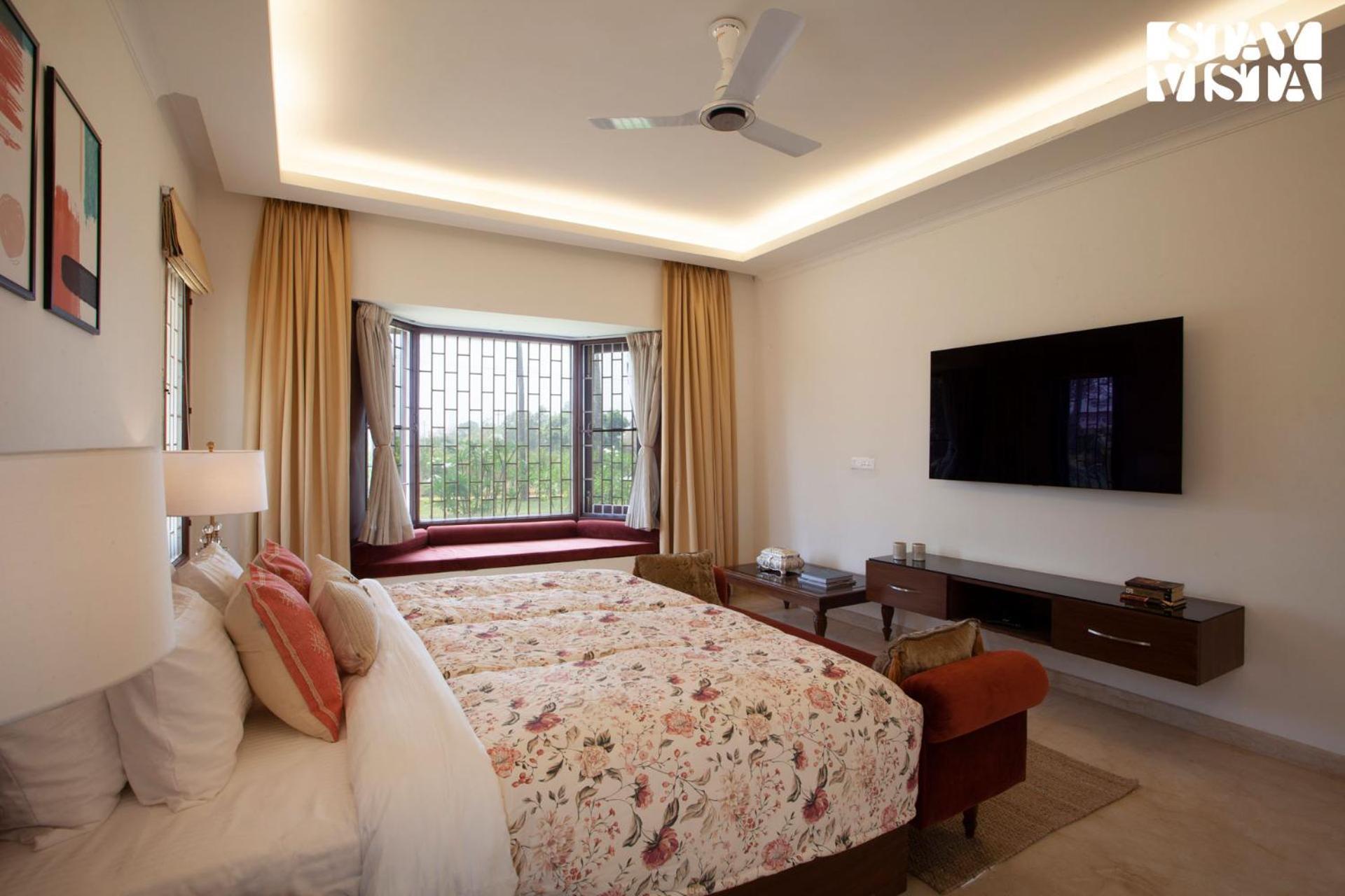 Stayvista At Silver Oak Farm - Breakfast Included Bangalore Esterno foto